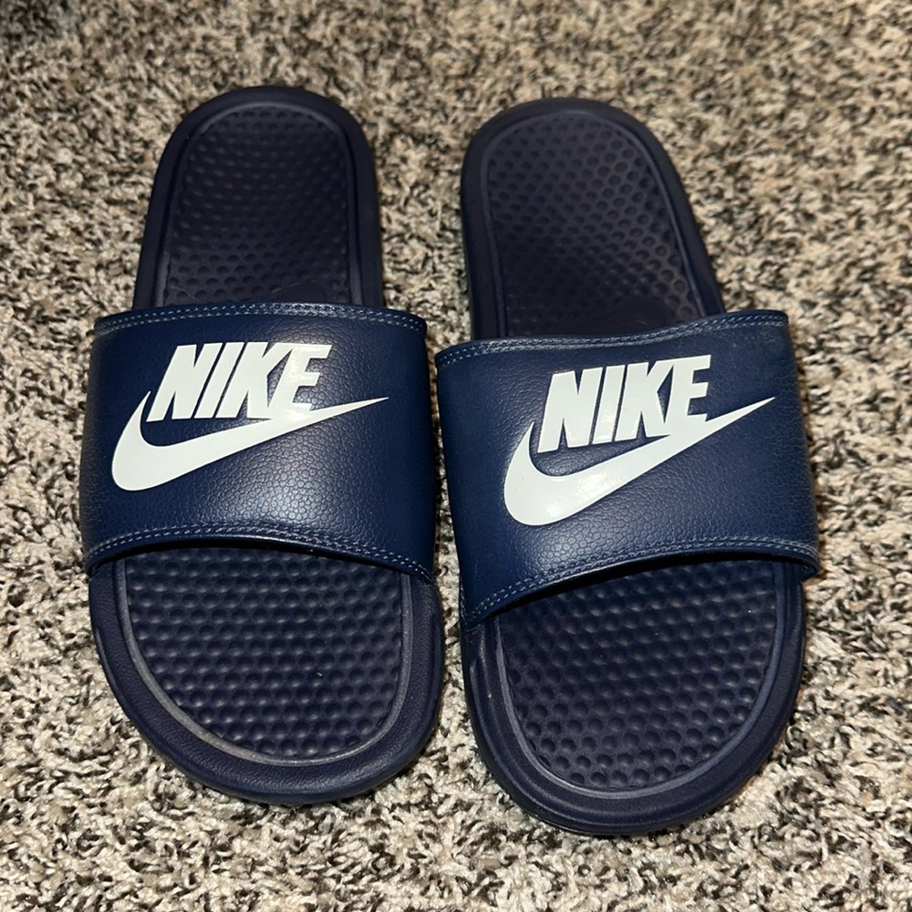 Nike slides